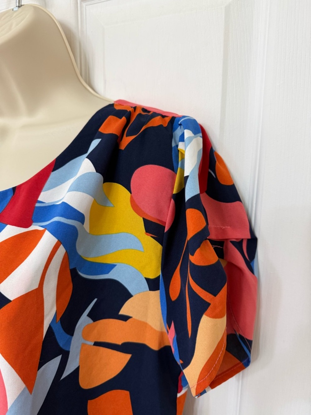 Umgee Abstract Print Blouse M Colorful Boho Top - Picture 7 of 11